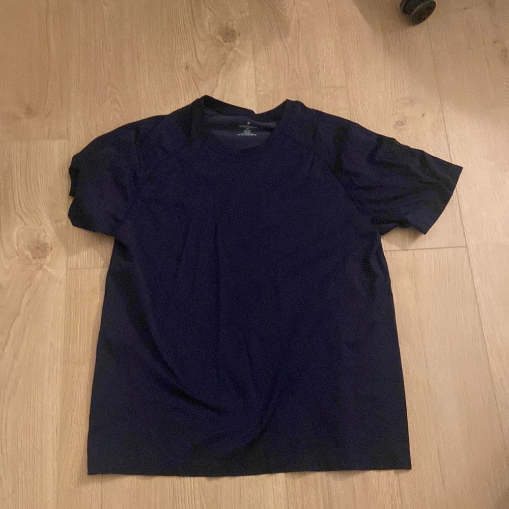 Fabletics t shirt